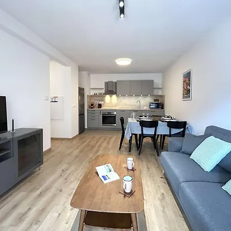 3 Pieces, 2 Chambres, Balcon, Vue Briancon, Wifi Gratuit - Fr-1-330c-150 *